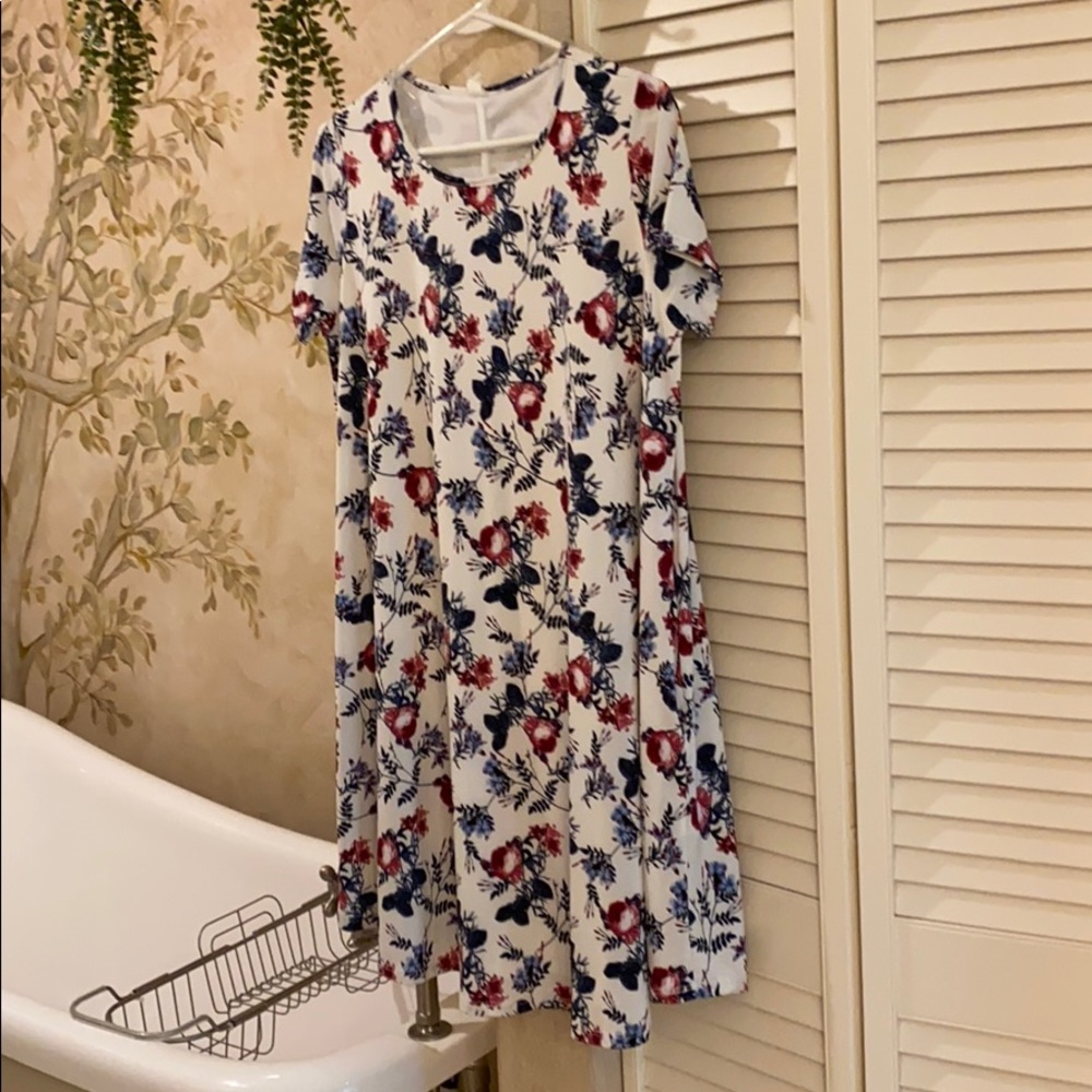 Pink blush maternity dress size medium